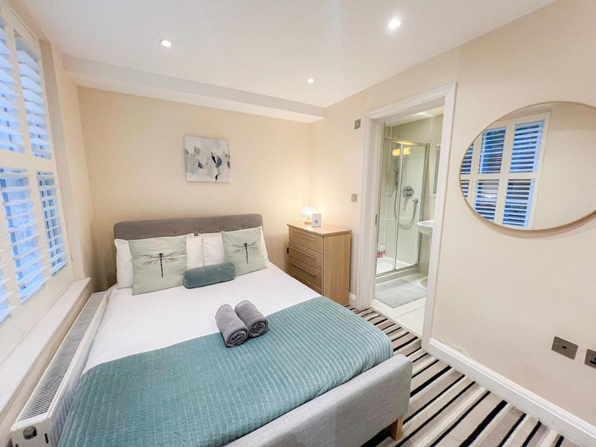 3 Bedroom Apartment With Private Terrace In Pimlico, Westminster, Victoria Londra Esterno foto