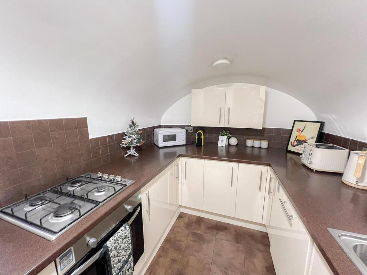 3 Bedroom Apartment With Private Terrace In Pimlico, Westminster, Victoria Londra Esterno foto
