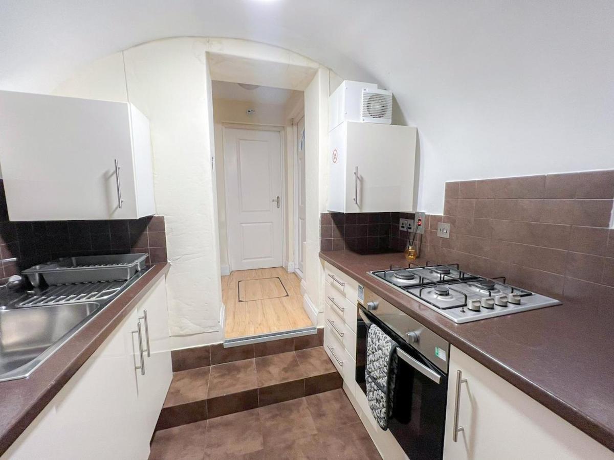 3 Bedroom Apartment With Private Terrace In Pimlico, Westminster, Victoria Londra Esterno foto